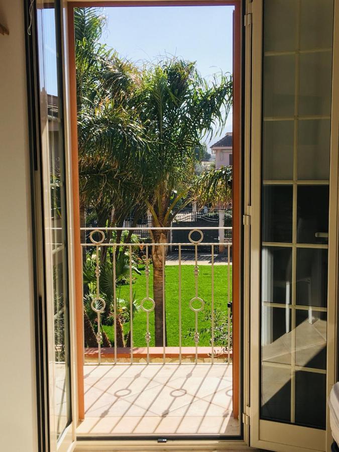 Casa Vacanze Isolotto Isola delle Femmine Extérieur photo